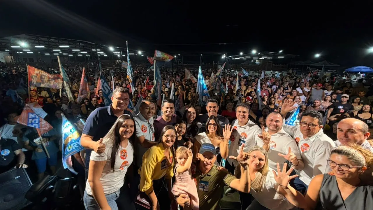 Salviano Alencar reúne multidão em carreata com Camilo Santana e Yury do Paredão em Potengi