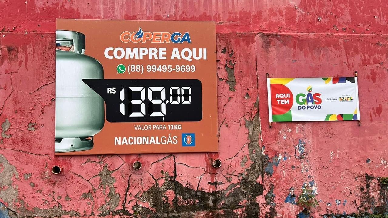 Botijão de gás chega a R$ 140