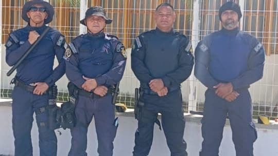 Prefeitura de Santana do Cariri celebra conquista de viaturas para a Guarda Municipal