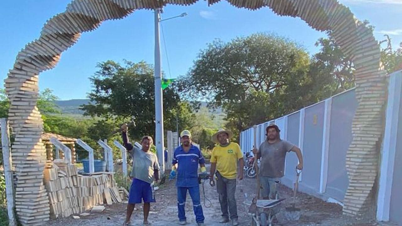 Sandro Gonçalves transforma Pedra Cariri em obras de arte e se destaca na construção civil de Santana do Cariri