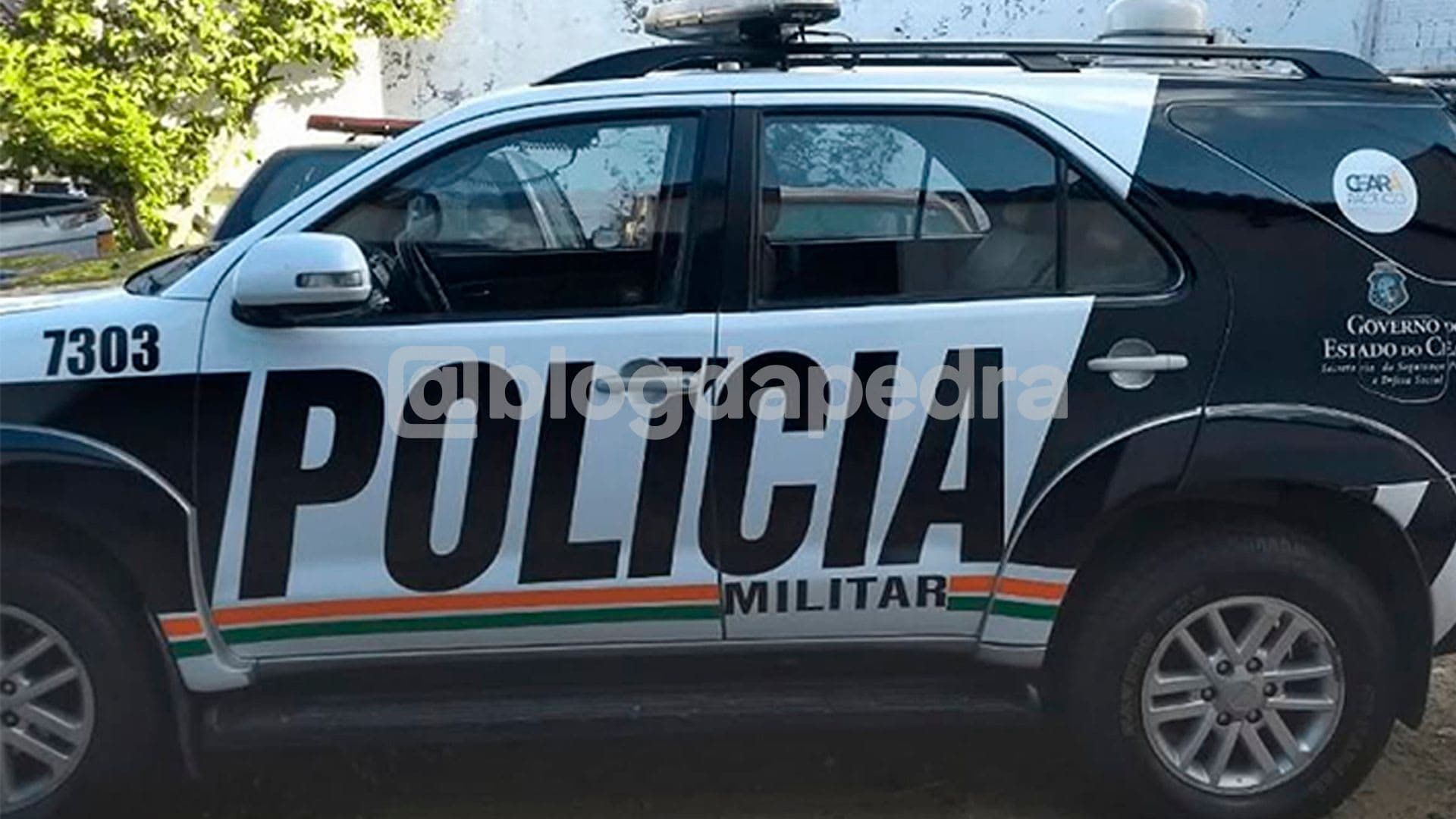 Mulher é vítima de feminicídio em Missão Velha; suspeito é preso após tentar fugir