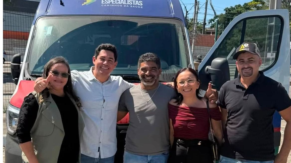 Santana do Cariri recebe nova van para o TFD