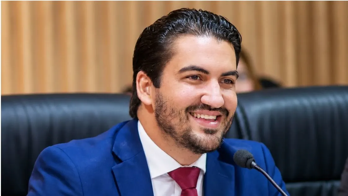 Matheus Leite é reeleito presidente da Câmara do Crato