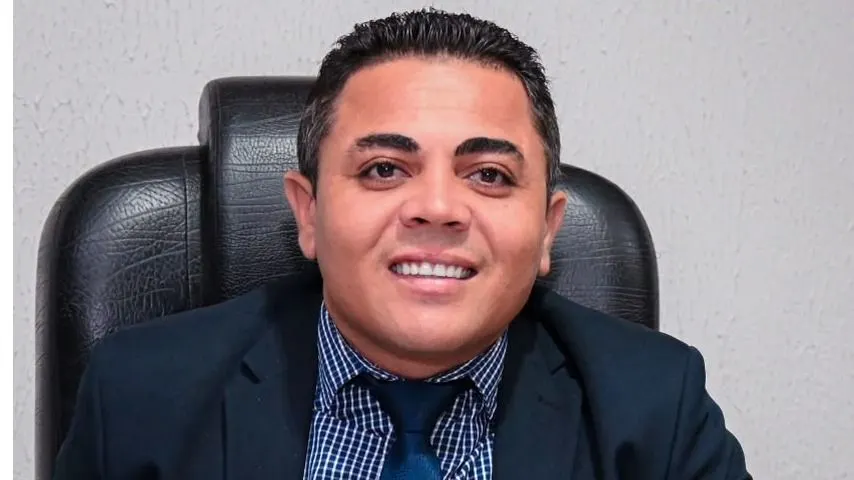 Vereador Chapa Quente recebe Prêmio Destaque 2026 em Santana do Cariri