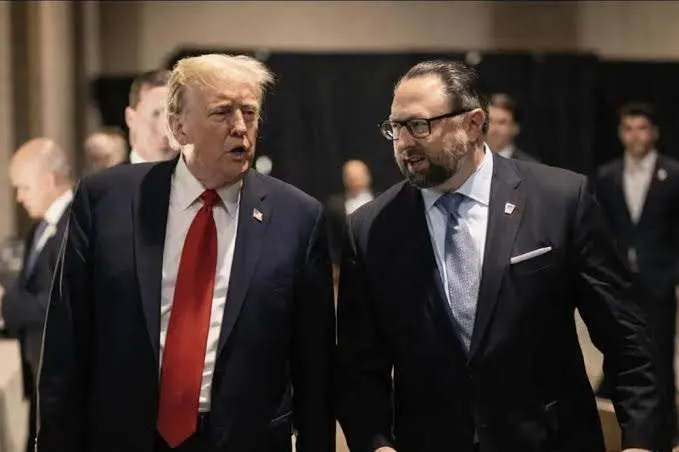 Ex-assessor de Trump critica Zanin após decisão de ampliar horário de votação no Brasil